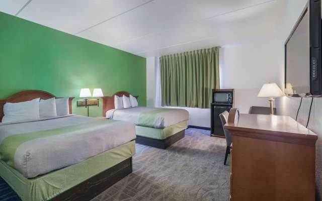 Badlands Inn & Suites