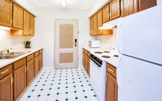 Super 8 by Wyndham Brooklyn