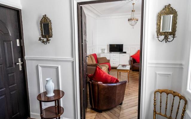 Paris Historic Marais Montorgueil