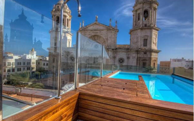 Boutique Hotel OLOM