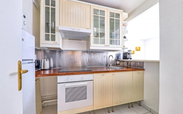 Parkside Apartment II