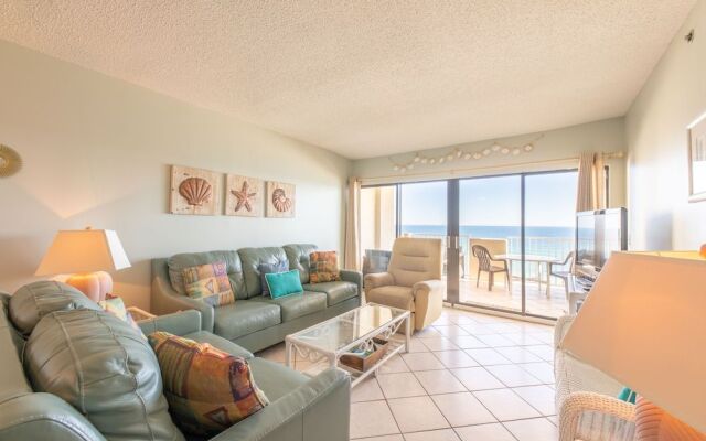 Tropical Winds by Hosteeva