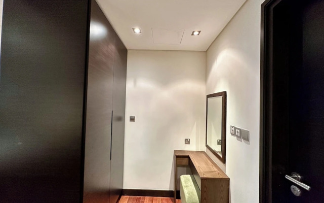 Lux BnB I Palm Jumeirah Resort I Palm Views