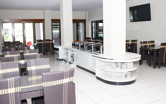 Grand Mutiara Hotel