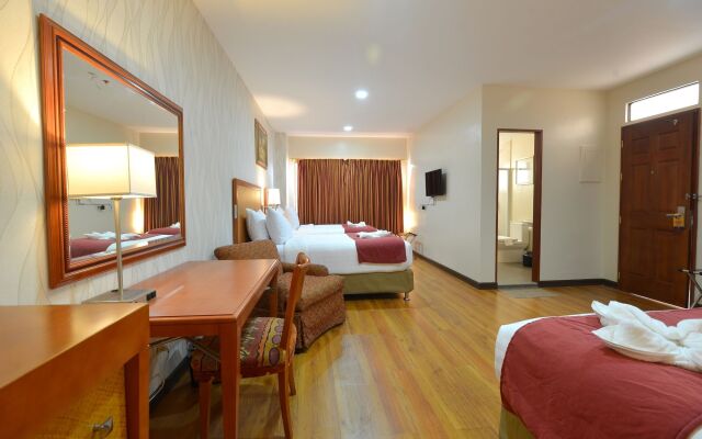 Royal Suites Condotel