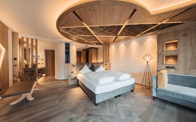Kronhotel Leitgam luxury hotel for two