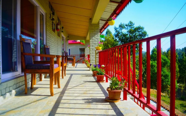 Majkhali woods, Ranikhet, by Himalayan Eco Lodges