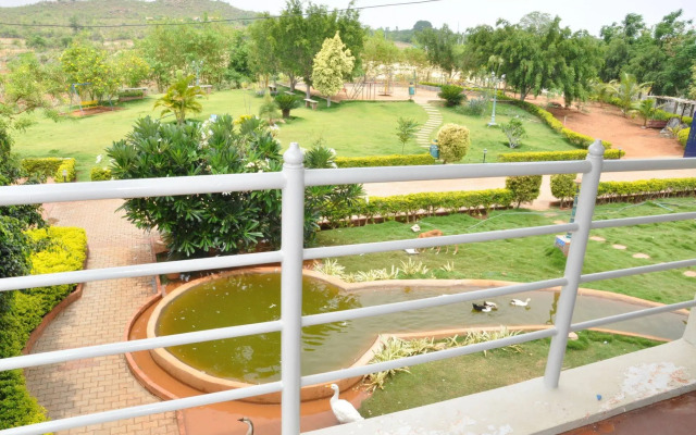 KSTDC Hotel Mayura Gaganachukki