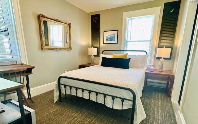 Inn at Gifford House