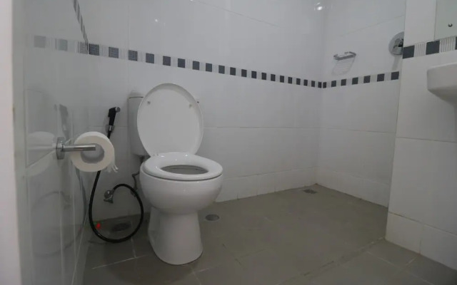 RedDoorz Apartment near Summarecon Mall Serpong