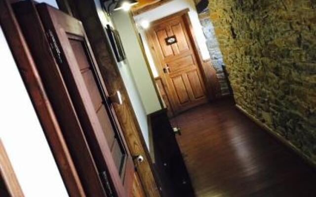 Hostal de Montaña La Aldeya