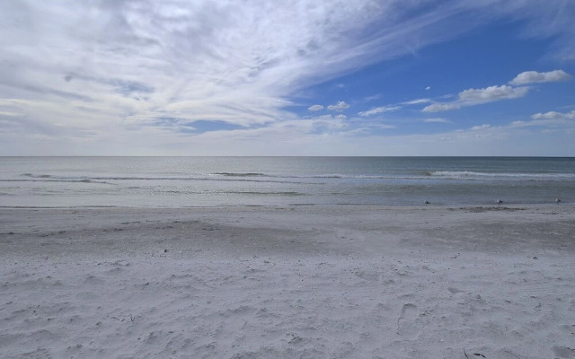 Shorehouse 401 by Vtrips