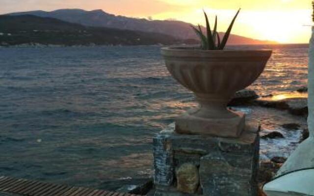 Aparthotel 4 Stars Samos