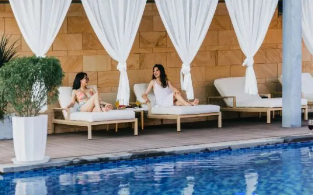 Sadu·LanmeiTingtao Resort Hotel – People – Xishuangbanna