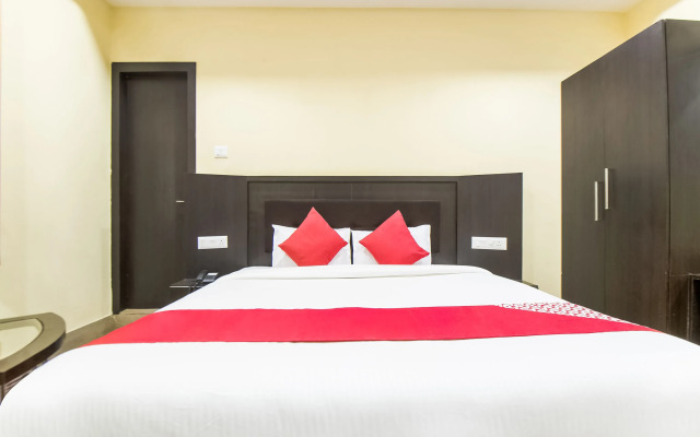 OYO 33503 Hotel Holiday international