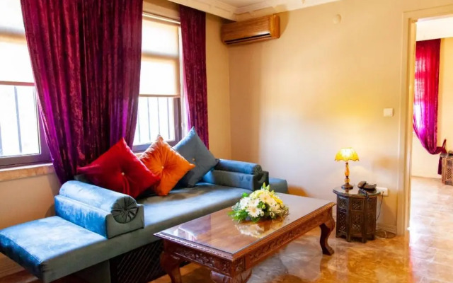 AlaHan Hotel