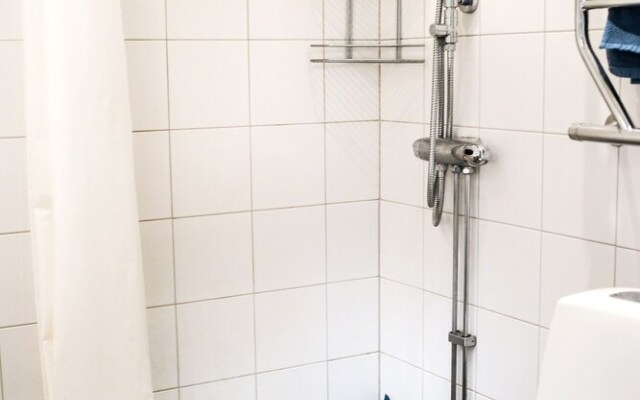 Comfortable Studio Apartment - Midsommarkransen