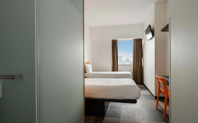 easyHotel Amsterdam Zaandam