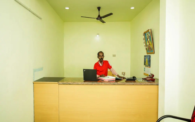 Oyo 26646 Hotel Aljemin