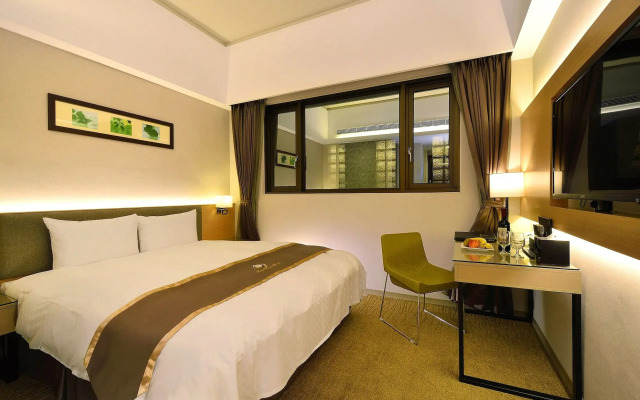 Tsun Huang Hotel