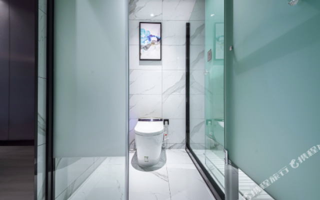 H Hotel (Hejin Xingeng Street)