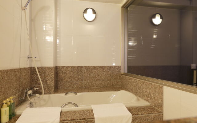Spring Sunny Hotel Nagoya Tokoname Station