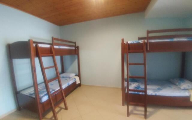 Mona`s Hostel