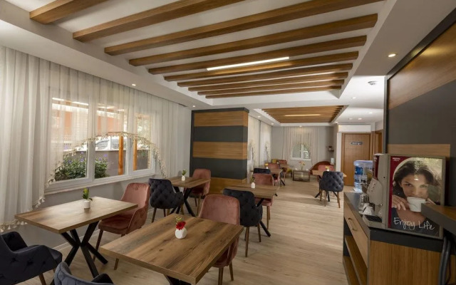 Toprak Hotel