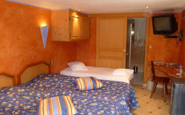 Hotel Restaurant Les Pins