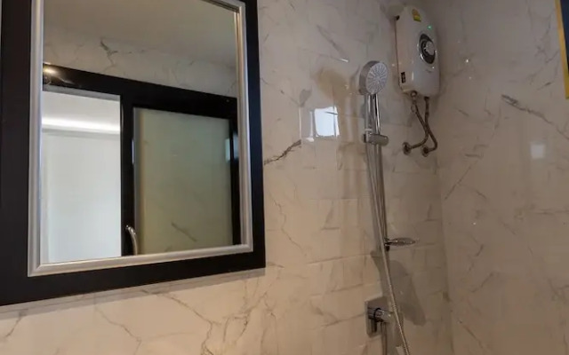 B2 Chachoengsao Premier Hotel