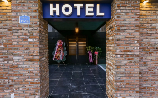 Cheonan St179 Hotel