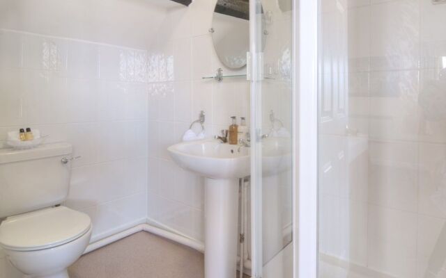 Potters Mooring Guest House Hotel