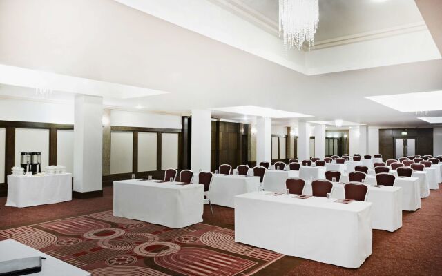 The Milestone Peterborough Hotel, Sure Collection