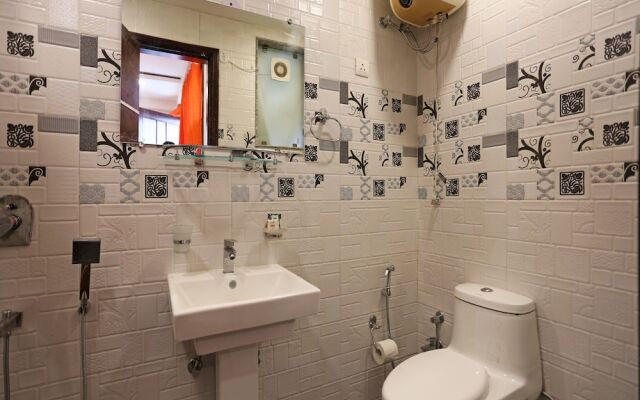 OYO Flagship 512 Deer Park