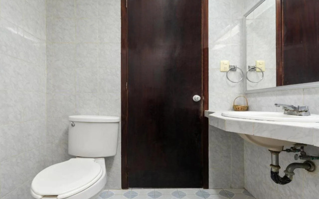 OYO Hotel Casa Blanca