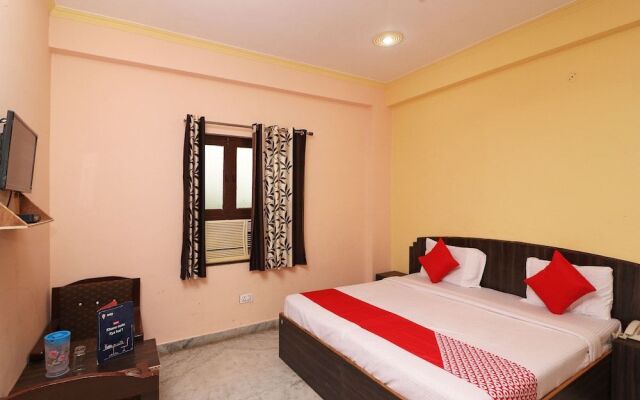 Oyo 22015 Hotel Lakshya Palace