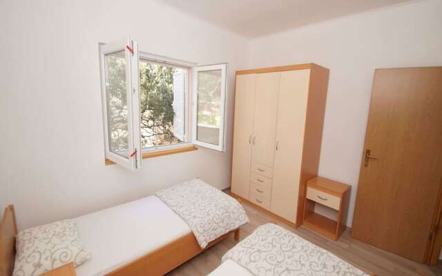 Lovely Holiday Home with Private Swimming Pool in Dalmatia