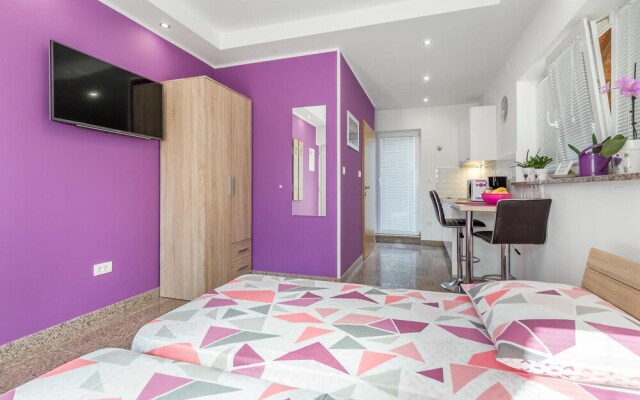 Beautiful Apartment in Rukavac With Wifi
