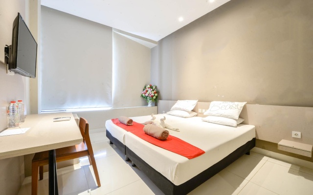 SleepZzz Hotel Pulomas – Guest Rooms – Jakarta