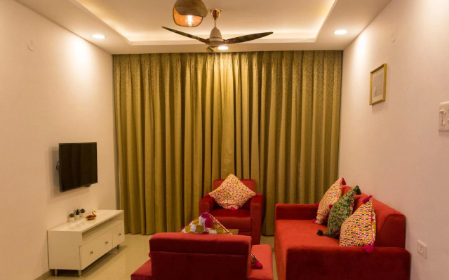 ComfyCorner - Luxurious 2-BHK Apartment