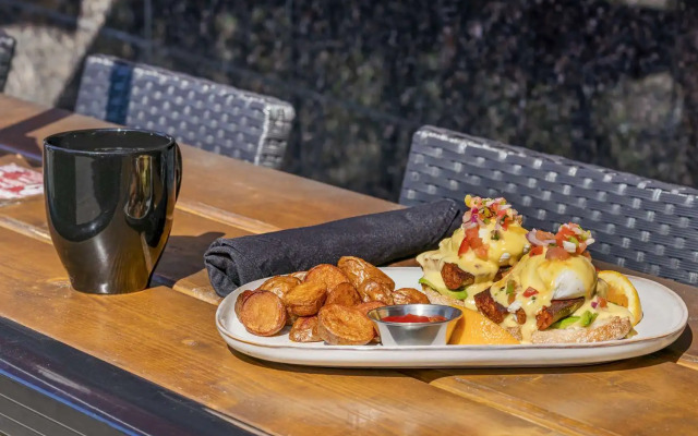 Best Western Plus Sands