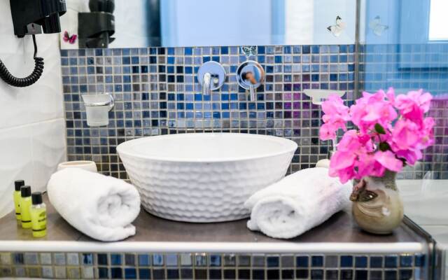 Captain Lazaros Villas