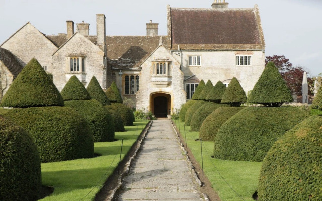 The Lodge at Crossroads Farm
