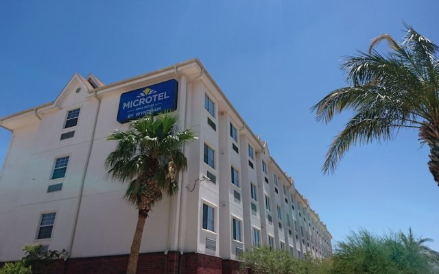 Microtel Inn by Wyndham Ciudad Juarez/By US Consulate