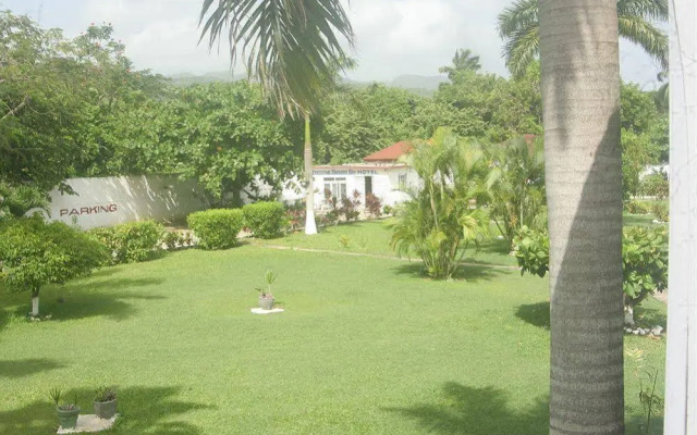 Executive Mammee Bay Hotel