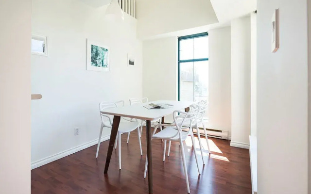 Penthouse 2BR in Yaletown by Sonder