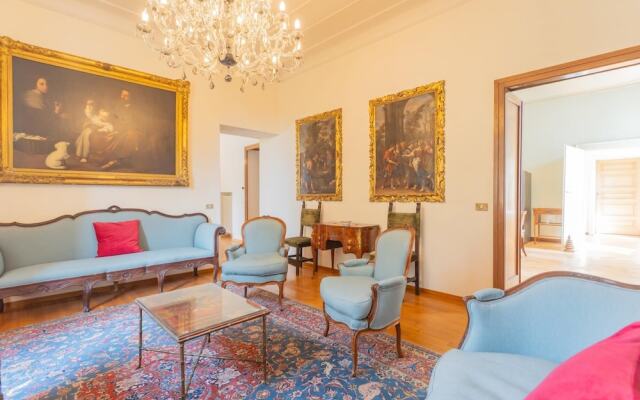 Luxury Apartments in Villa Cardinal Ciceri