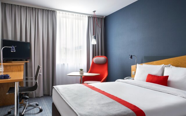 Holiday Inn Express Dortmund, an IHG Hotel