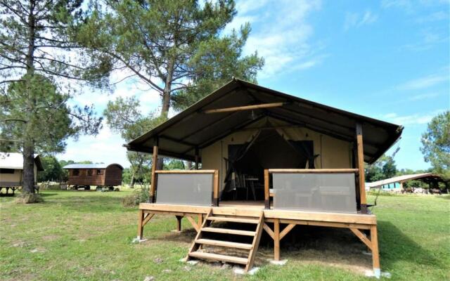Gîte Saint-Julien-en-Born, 3 pièces, 5 personnes - FR-1-360-579