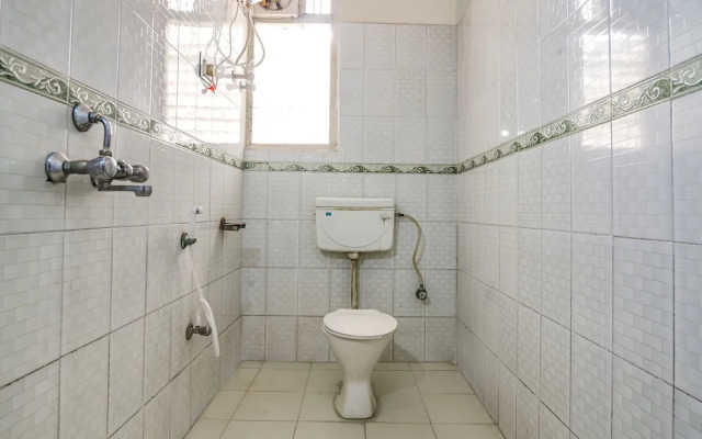 Fabhotel Maadhavam Residence